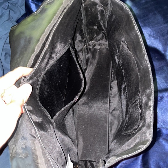 Sketchers Heart laptop bag/ crossbody school bag - Picture 5 of 5